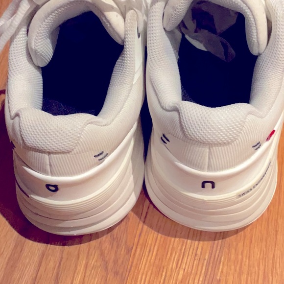 On Running White Athletic Shoes - Picture 7 of 9